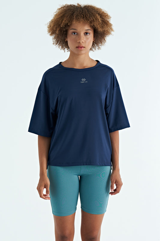 Indigo O Collar Printed Detailed Oversize Short Sleeve Women's T-Shirt - 97263