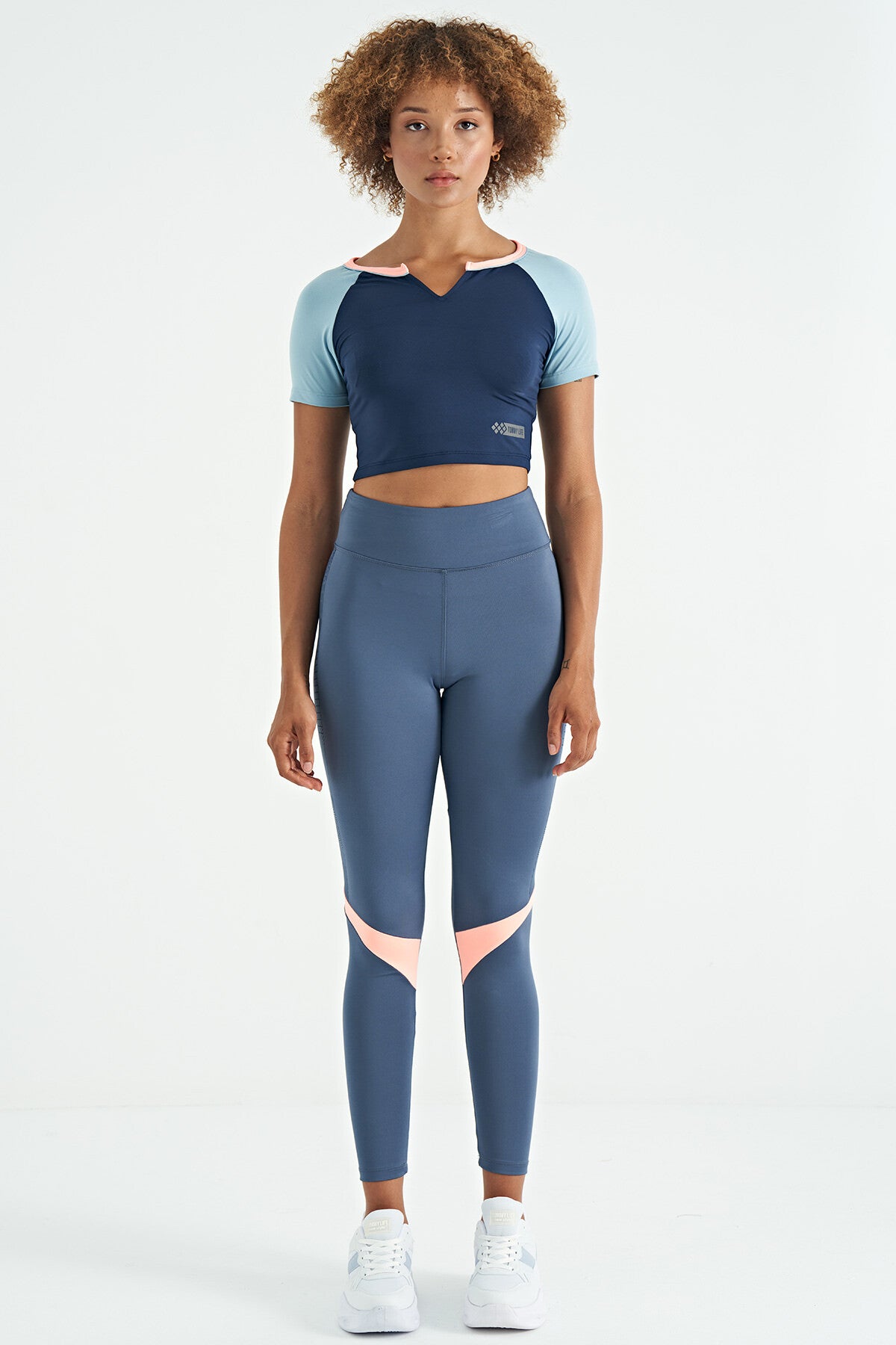 Indigo Color Block Logo Printed O Collar Slim Fit Women's Crop T-Shirt - 97270