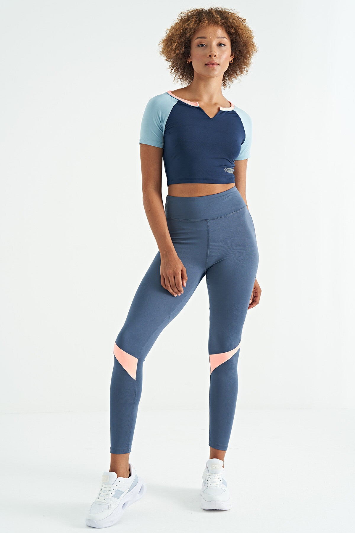 Indigo Color Block Logo Printed O Collar Slim Fit Women's Crop T-Shirt - 97270