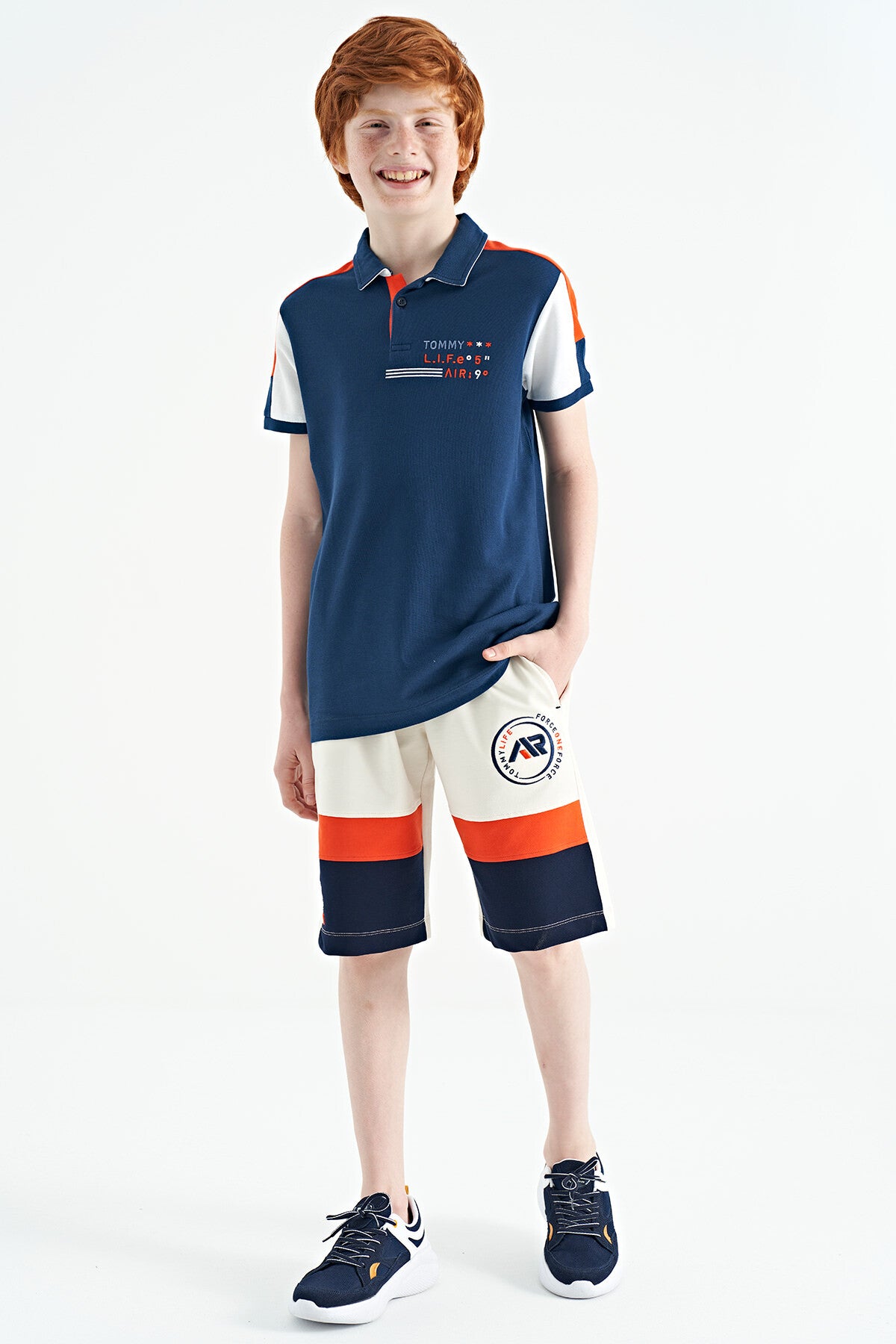 Indigo Color Blocked Shoulder Trim Detailed Standard Pattern Boys' T-Shirt - 11155