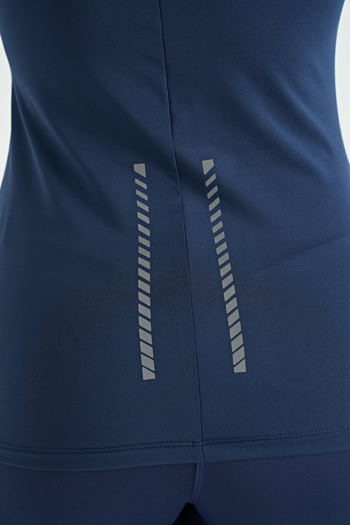 Indigo Back Detailed Print Standard Cut Women's Singlet - 97269