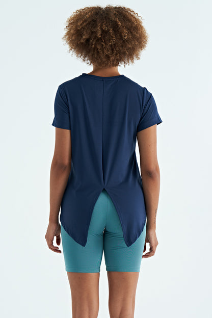 Indigo Back Slit Detailed O Collar Short Sleeve Standard Fit Women's T-Shirt - 97267