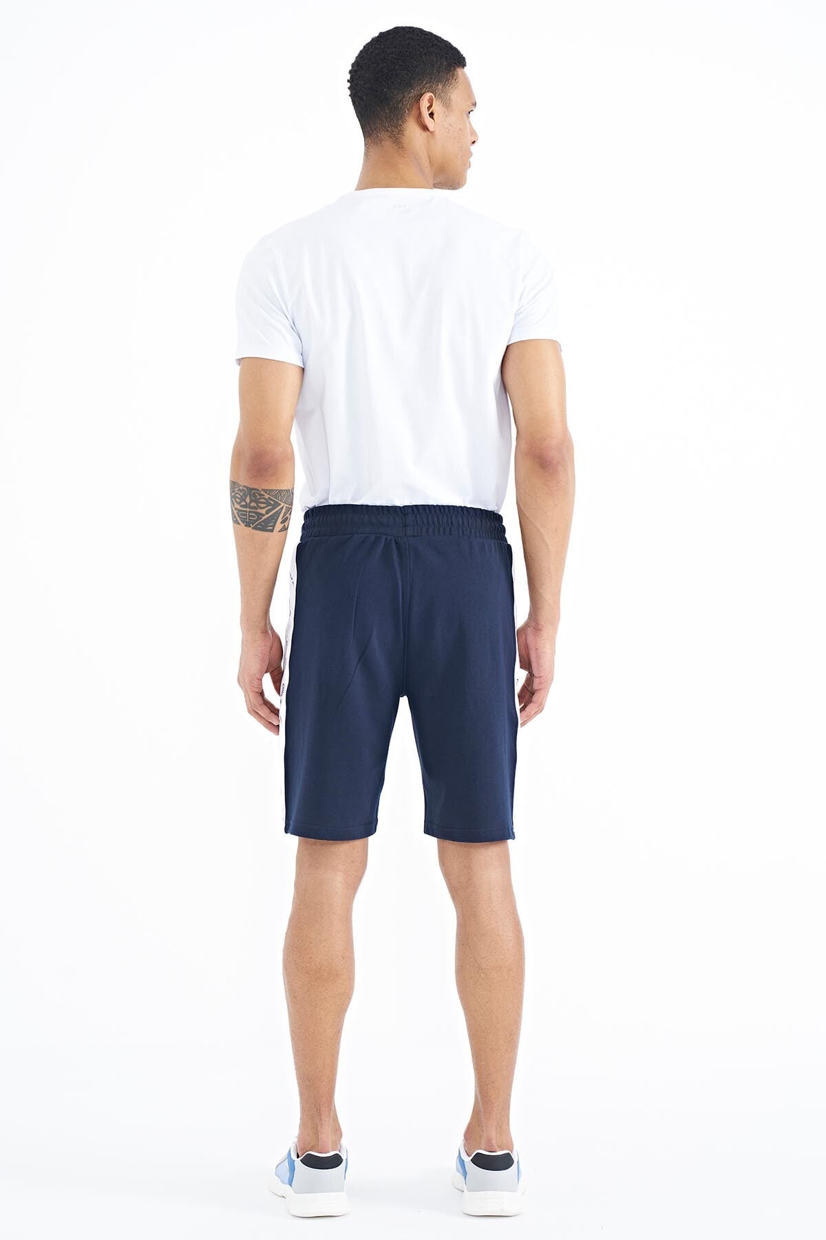 Alfred Indigo Standard Fit Men's Shorts - 81244