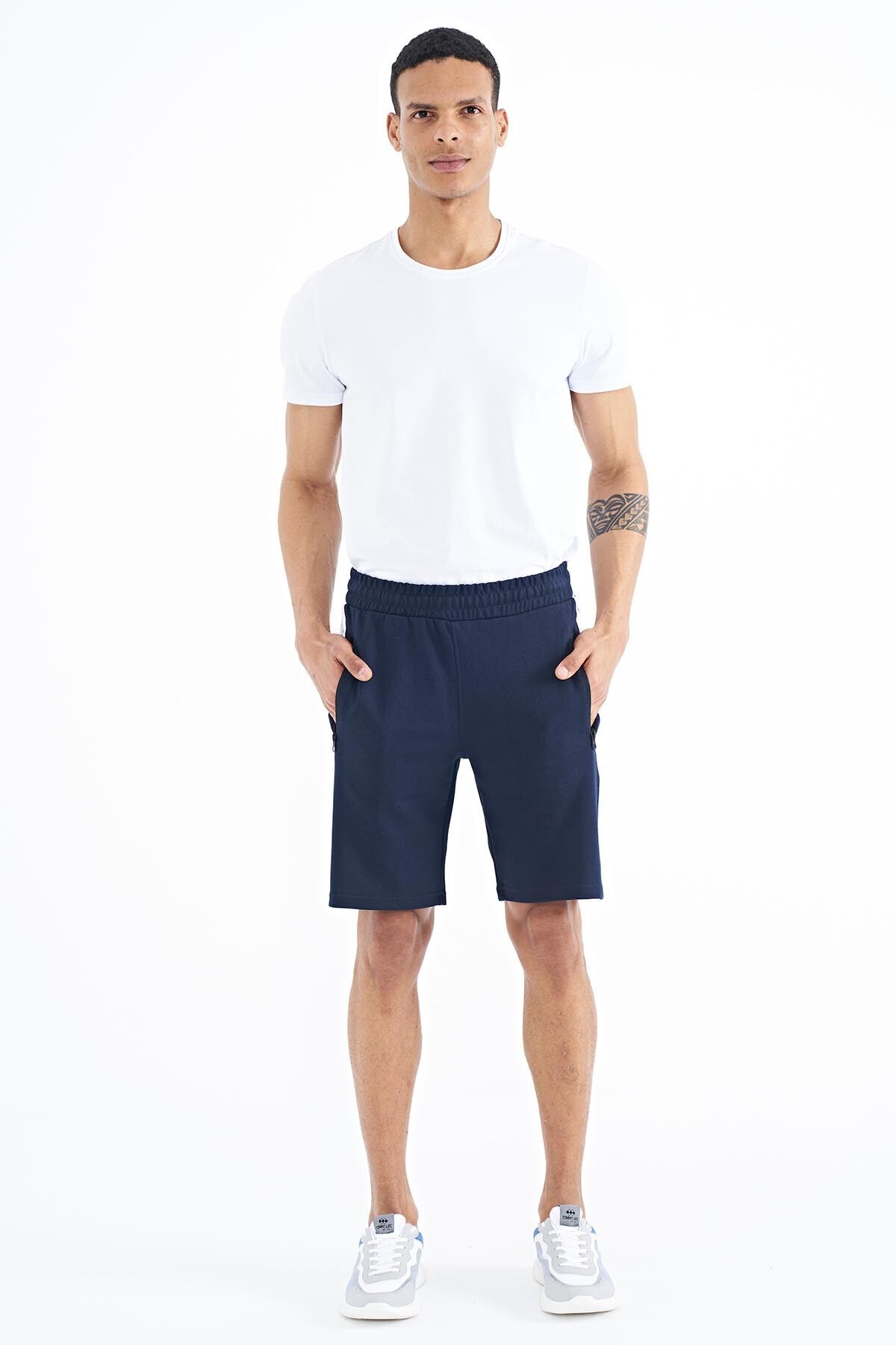 Alfred Indigo Standard Fit Men's Shorts - 81244