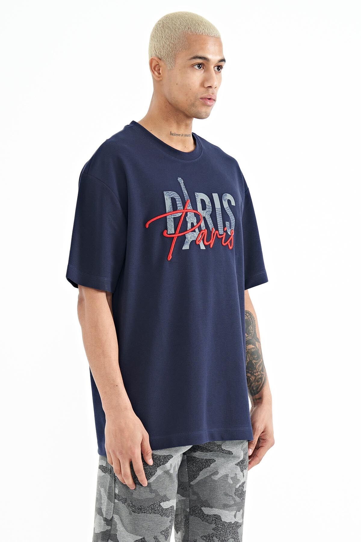 Indigo Yarn Embroidered O Collar Oversize Men's T-Shirt - 88223