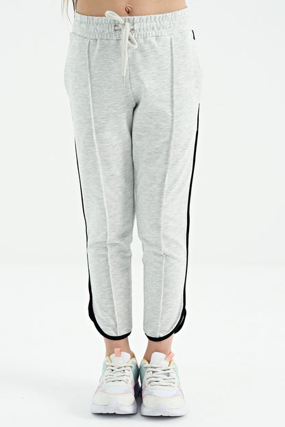Light Grey Detailed Laced Front Wide-Legged Girls' Tracksuit Bottom - 75124