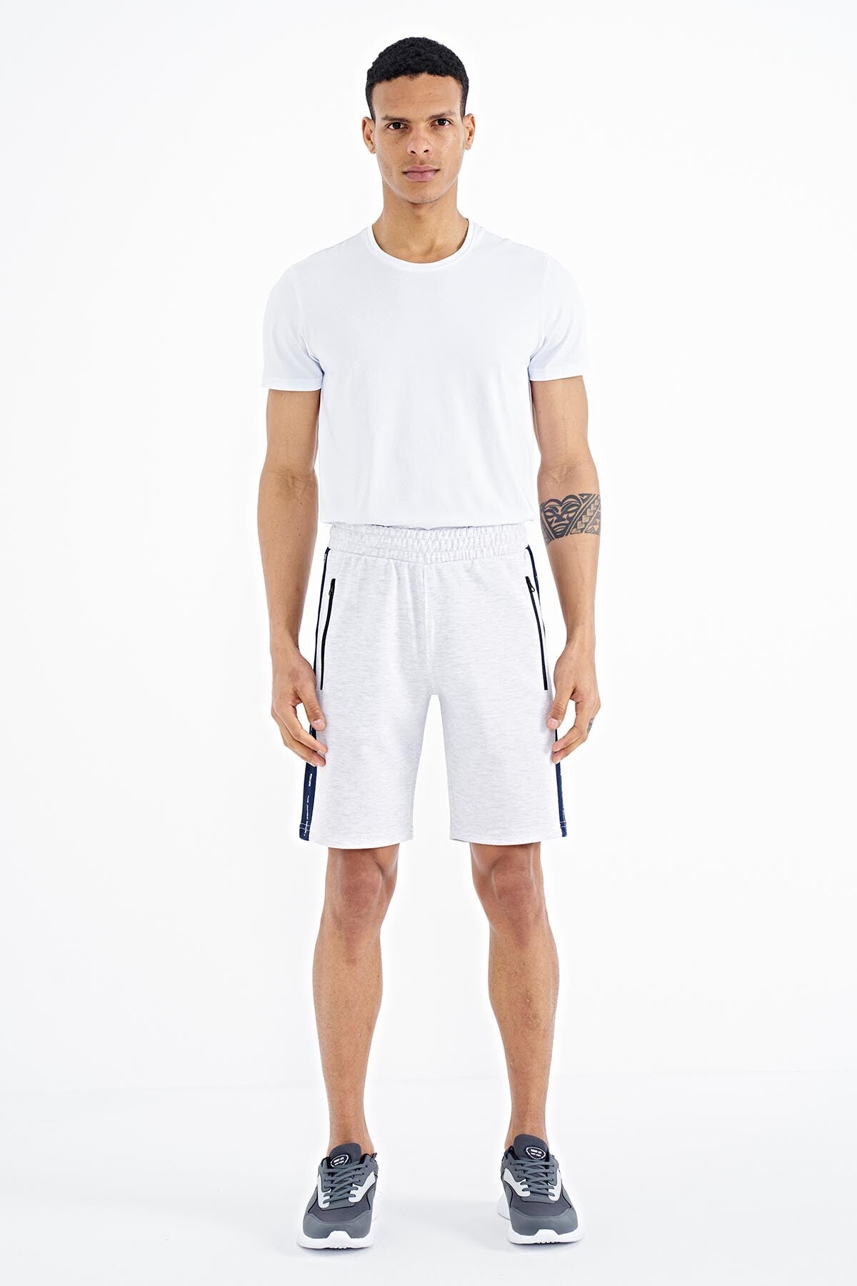Alfred Ecru Standard Mold Men's Shorts - 81244