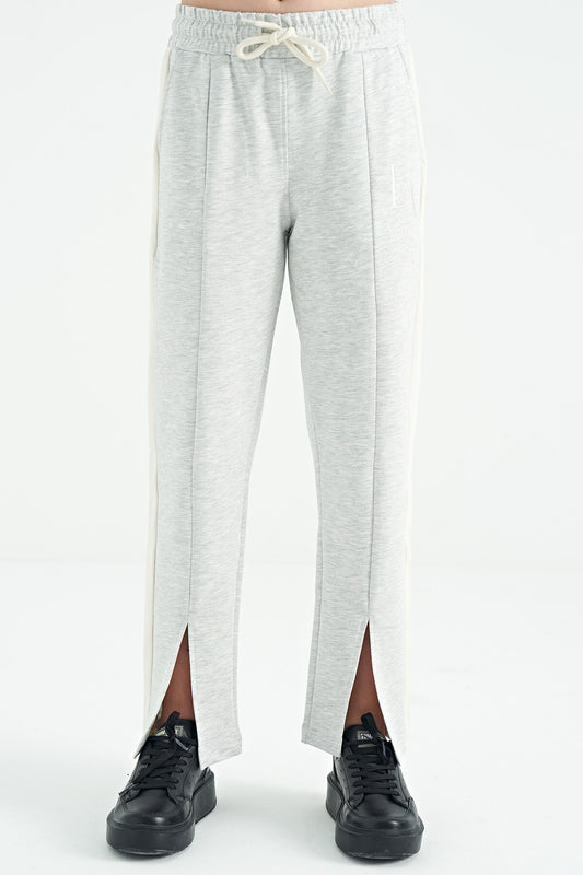 Detailed Laced Relax Fit Girls' Tracksuit Bottom - 75121