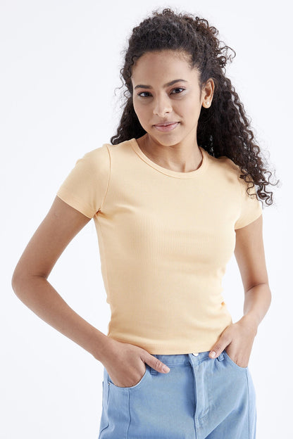 Melon Inside Basic Short Sleeve O Neck Women's T-Shirt - 97202