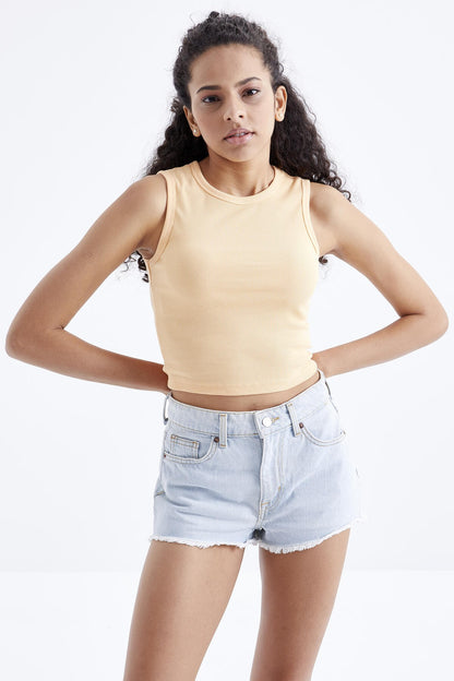 Melon Inside Basic Sleeveless O Neck Women's Crop Top Singlet - 97204