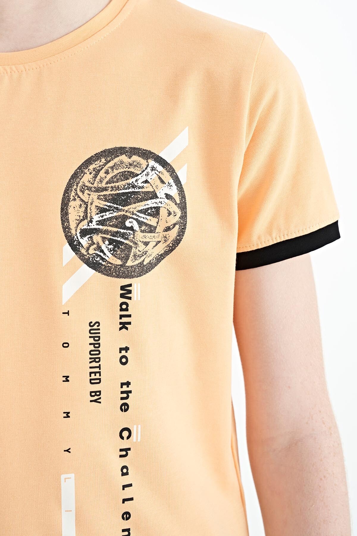 Melon Inside Print Detailed O Collar Standard Cut Boys T-Shirt - 11131