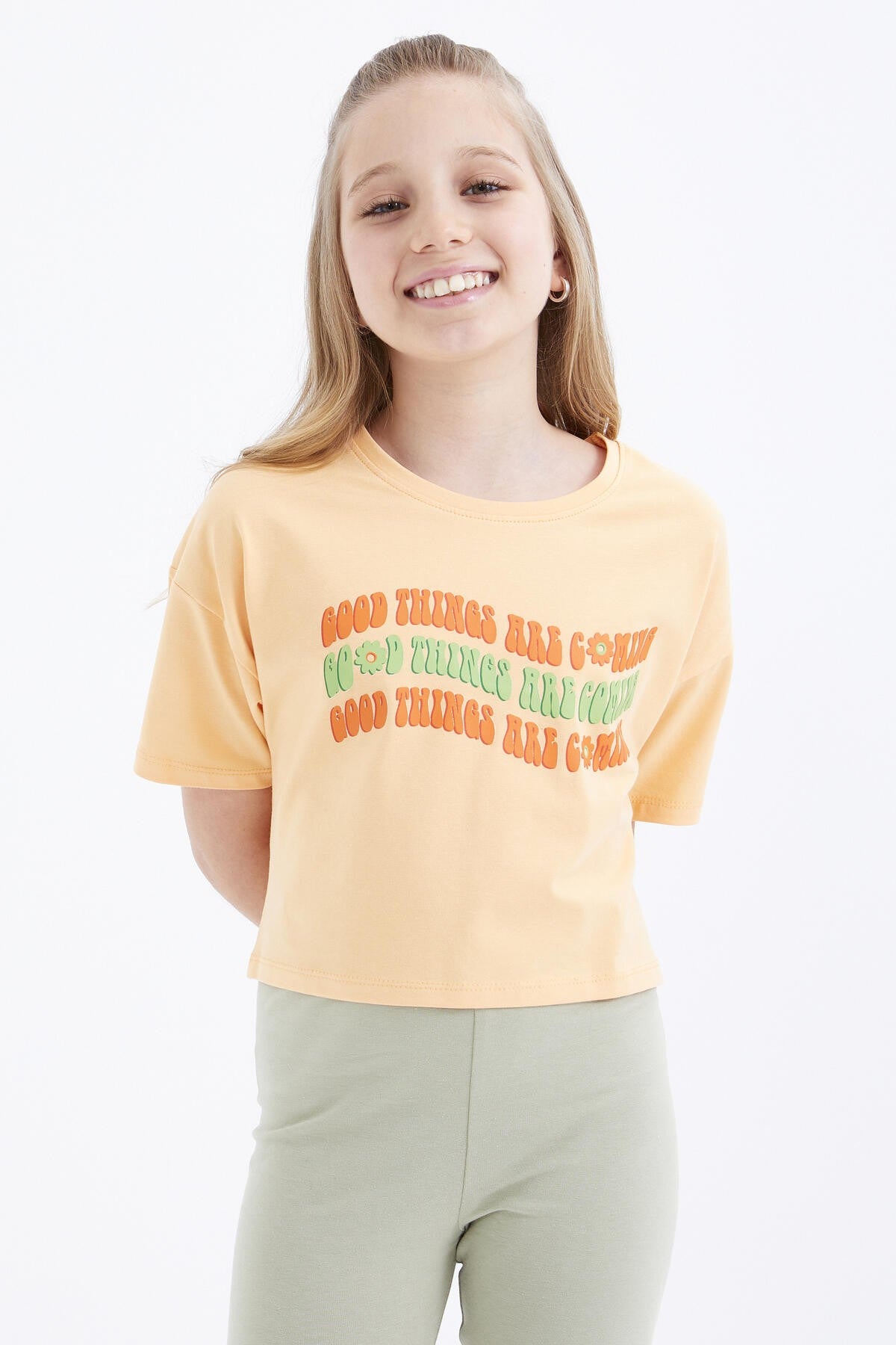 Melon Inside Oversize Colorful Print Drop Shoulder O Collar Girls Crop T-Shirt - 75038