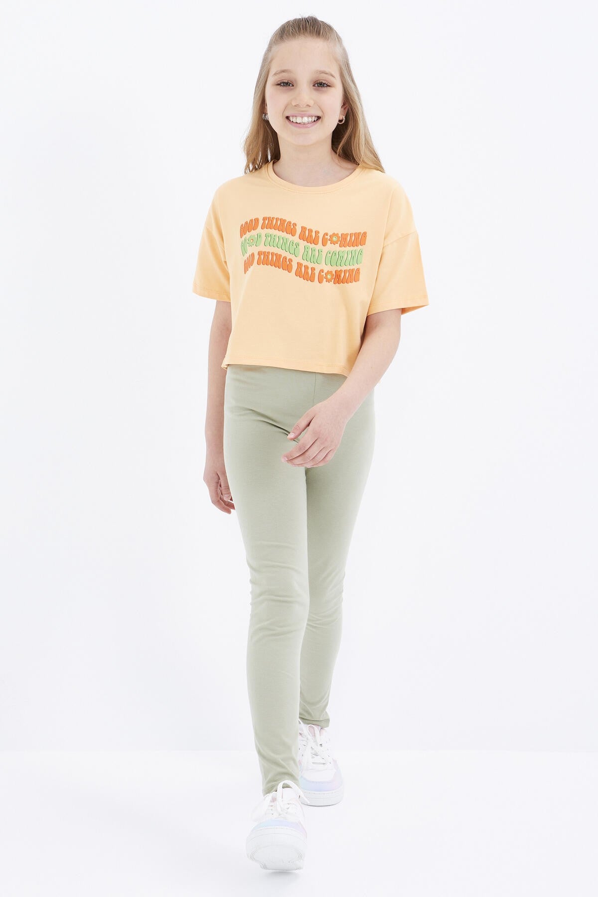 Melon Inside Oversize Colorful Print Drop Shoulder O Collar Girls Crop T-Shirt - 75038