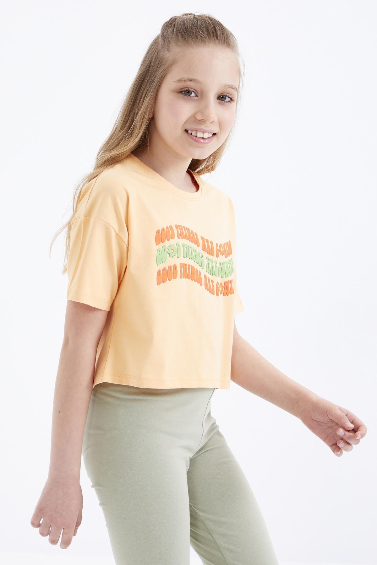 Melon Inside Oversize Colorful Print Drop Shoulder O Collar Girls Crop T-Shirt - 75038