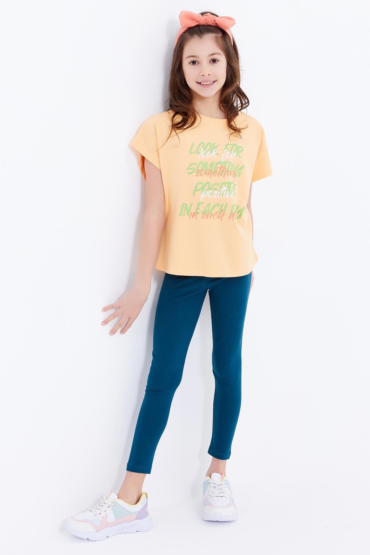 Melon Inside Oversize Colorful Print O Collar Girls' T-Shirt - 75029