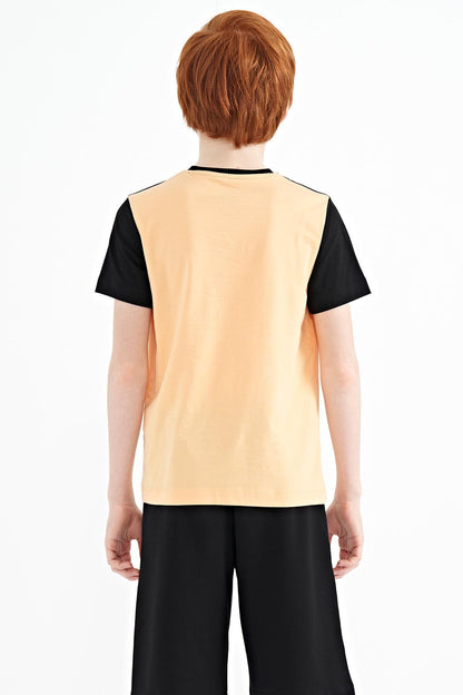 Melon Inside Print Color Block Standard Fit O Collar Boys T-Shirt - 11134