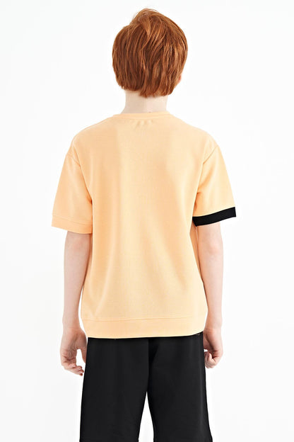 Oversize boys T-Shirt - 11146 with embroidered O Collar in the inside of the jacket