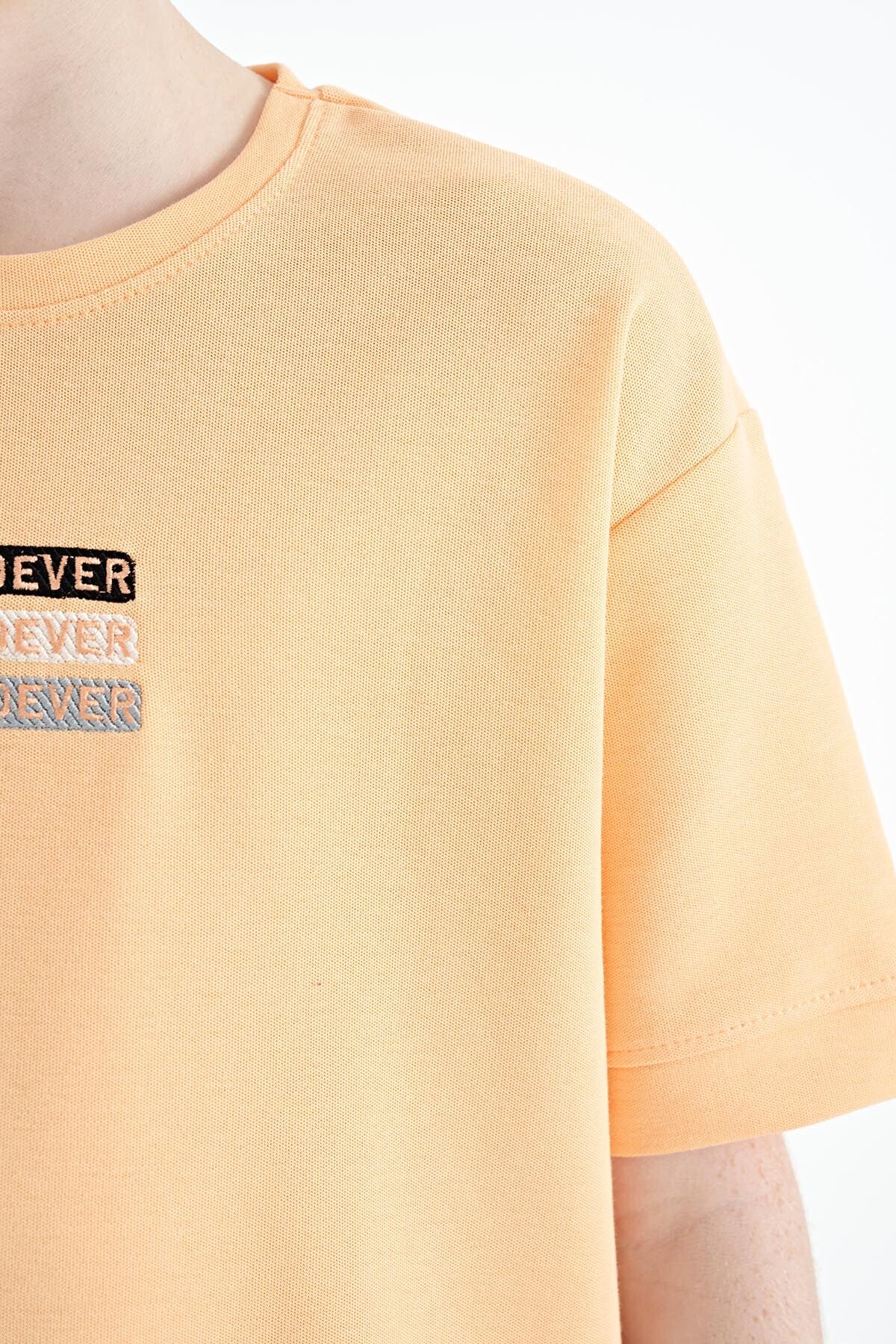 Oversize boys T-Shirt - 11146 with embroidered O Collar in the inside of the jacket