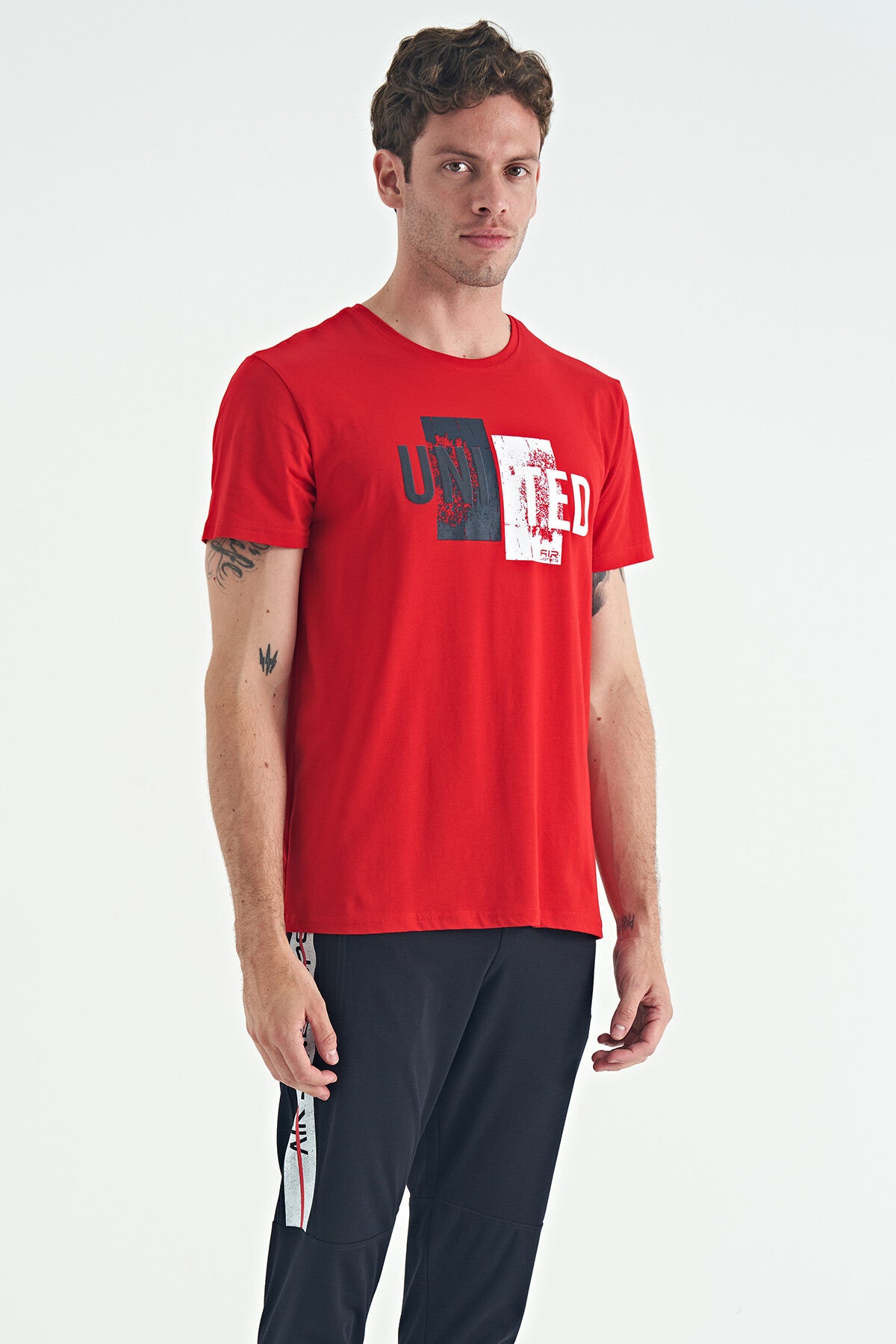Elvis Red Standard Fit Men's T-Shirt - 88218
