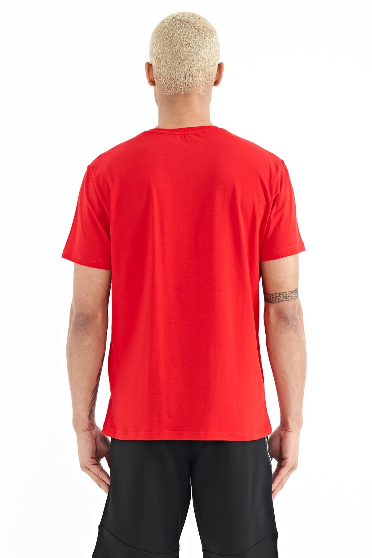 Peter Red O Collar Men's T-Shirt - 88204