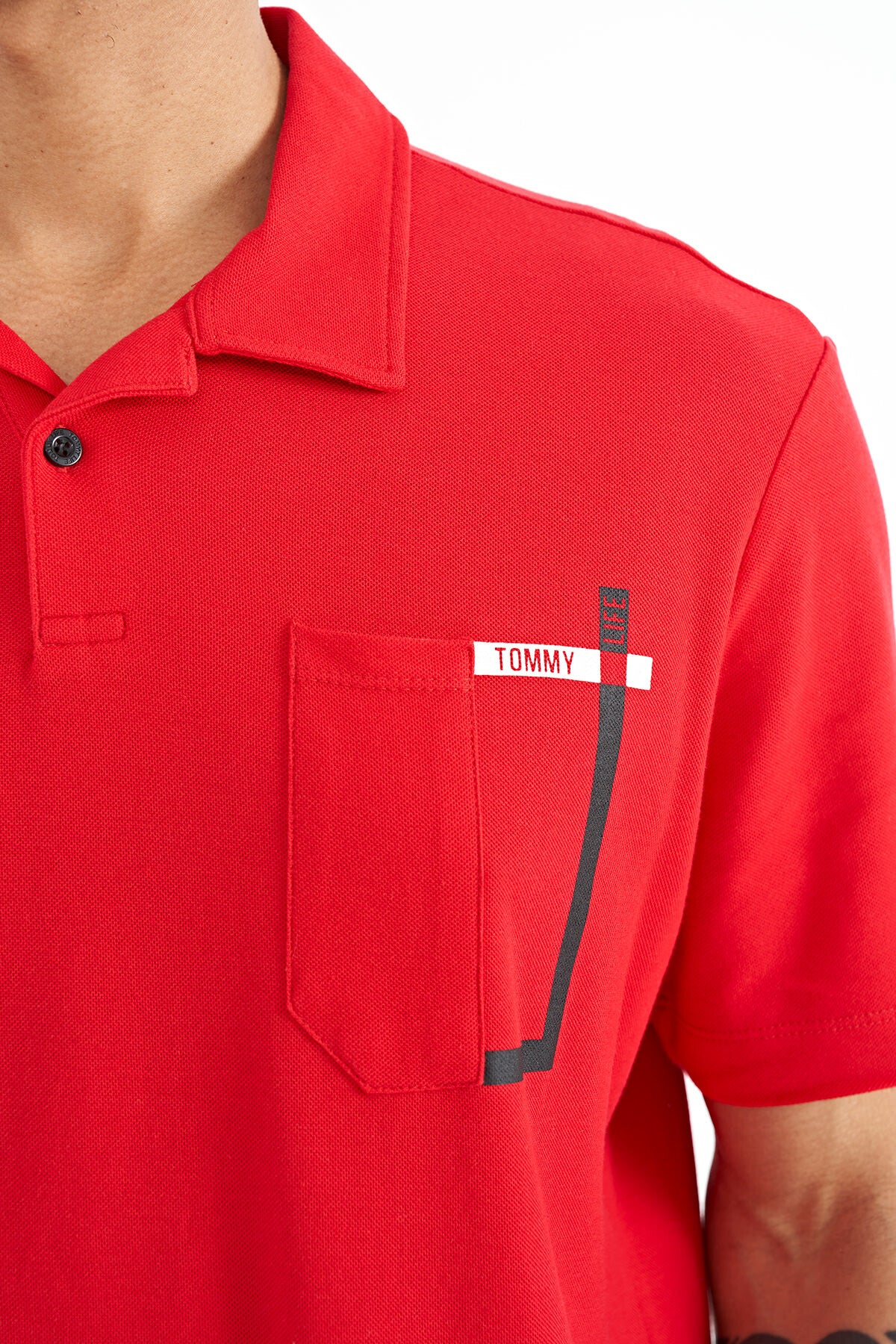 Red Pocket Detailed Printed Standard Mold Polo Collar Men's T-Shirt - 88241