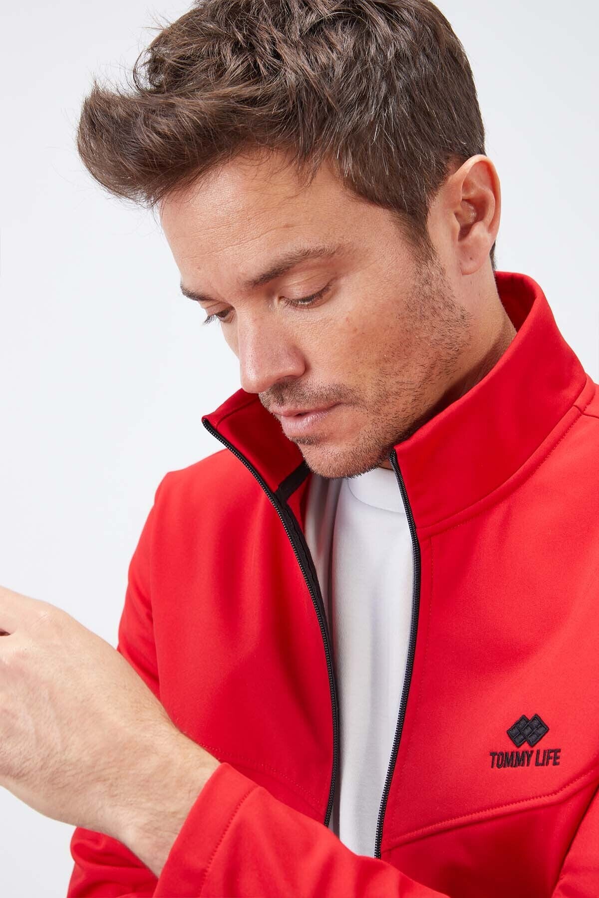Red Zippered Stand-Up Collar Water and Windproof Softshell Men's Jacket - 88050