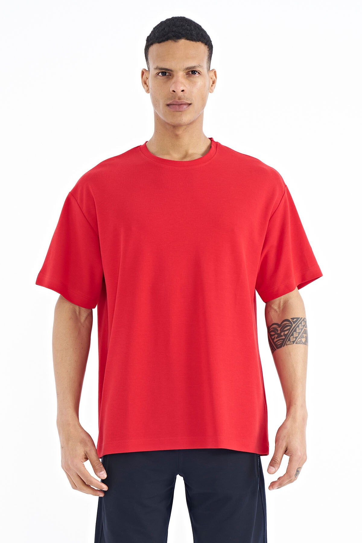 Red Sleeve Embroidered Detailed Basic Oversize Men's T-Shirt - 88193