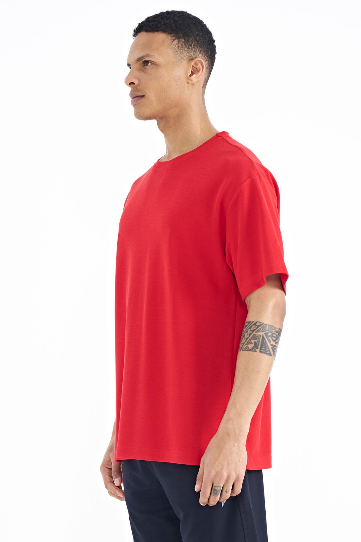 Red Sleeve Embroidered Detailed Basic Oversize Men's T-Shirt - 88193