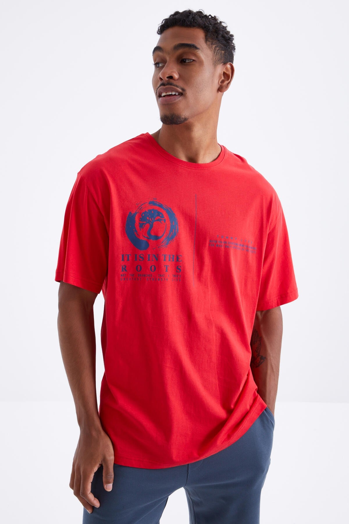 Red Minimal Print O Collar Men's Oversize T-Shirt - 88096
