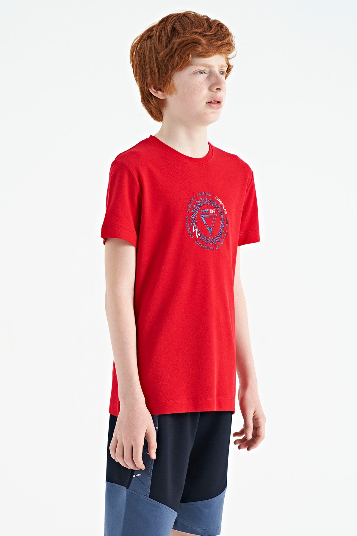 Red Embroidered Detailed O Collar Standard Fit Boys' T-Shirt - 11115