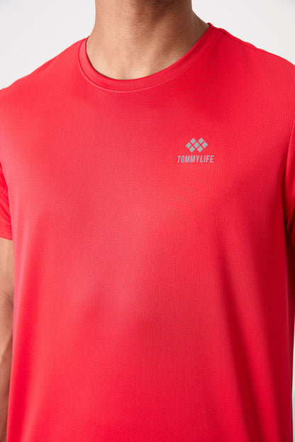 Red O Collar Standard Fit Logo Pattern Active Sport Men's T-Shirt - 88255