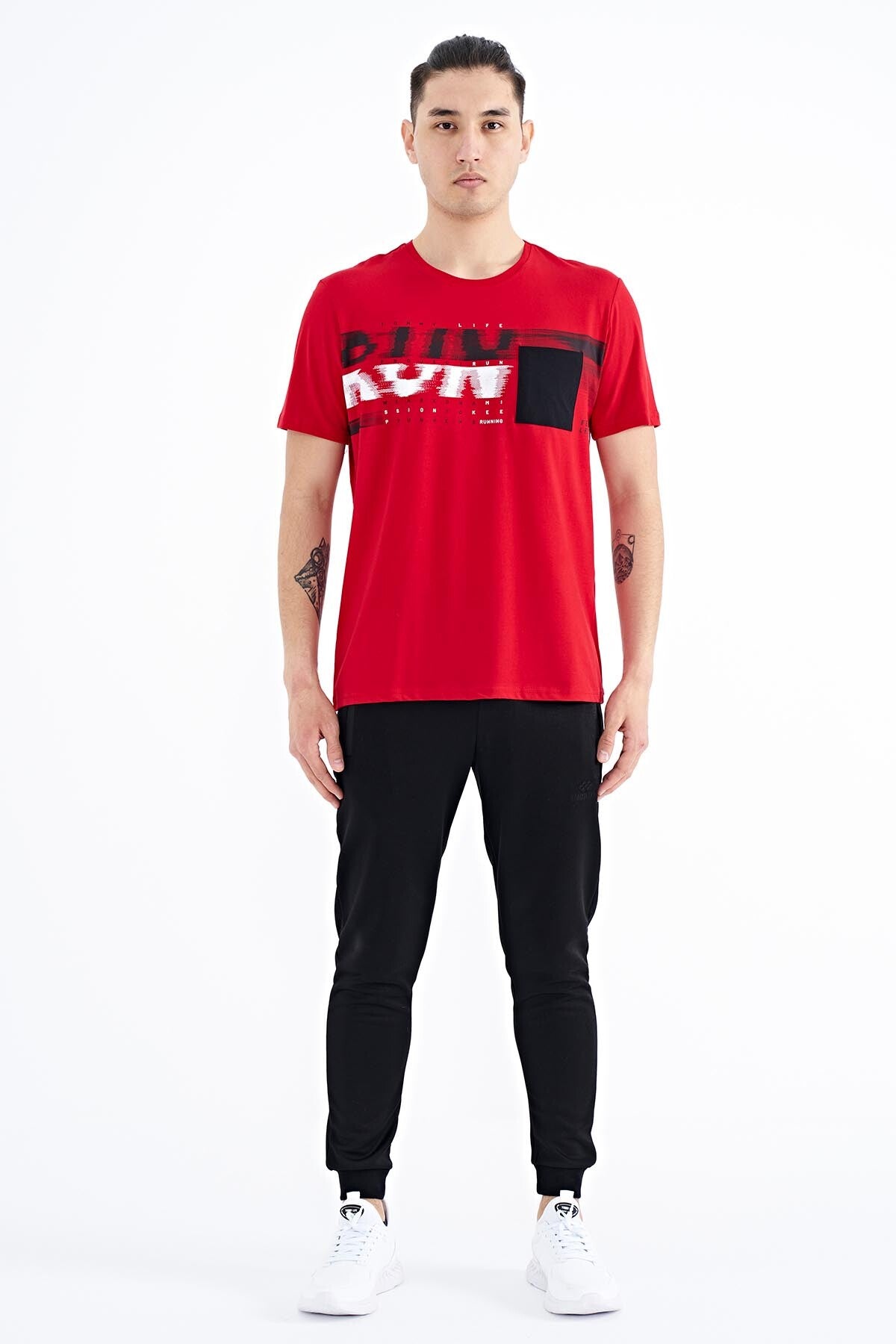 Red Front Pocket Detailed Printed Standard Fit Men's T-shirt - 88200