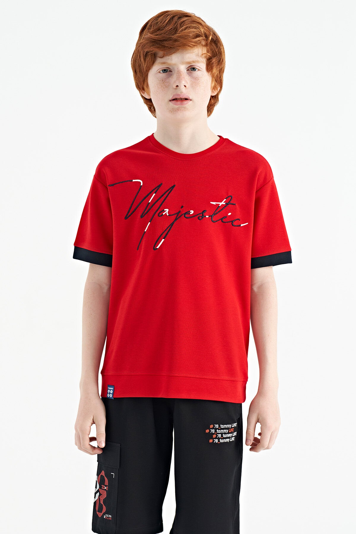 Red Front Letter Embroidered O Collar Oversize Boys T-Shirt - 11147