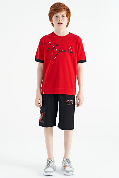 Red Front Letter Embroidered O Collar Oversize Boys T-Shirt - 11147