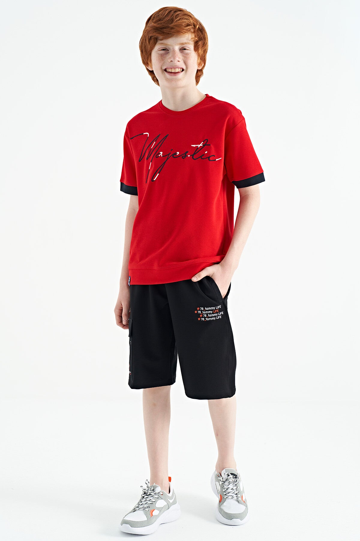 Red Front Letter Embroidered O Collar Oversize Boys T-Shirt - 11147