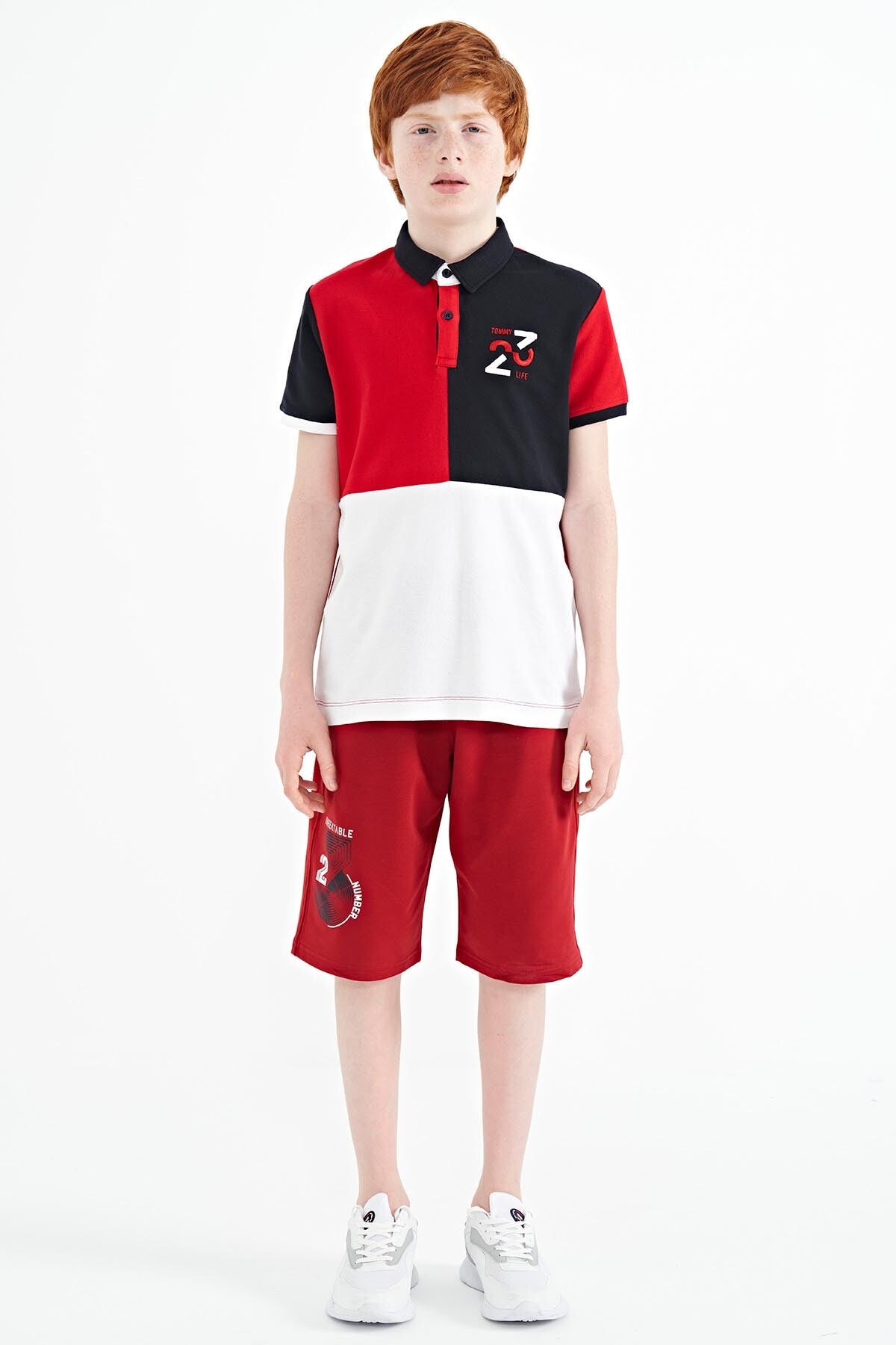Red Color Block Embroidered Detailed Standard Fit Polo Collar Boys T-Shirt - 11108