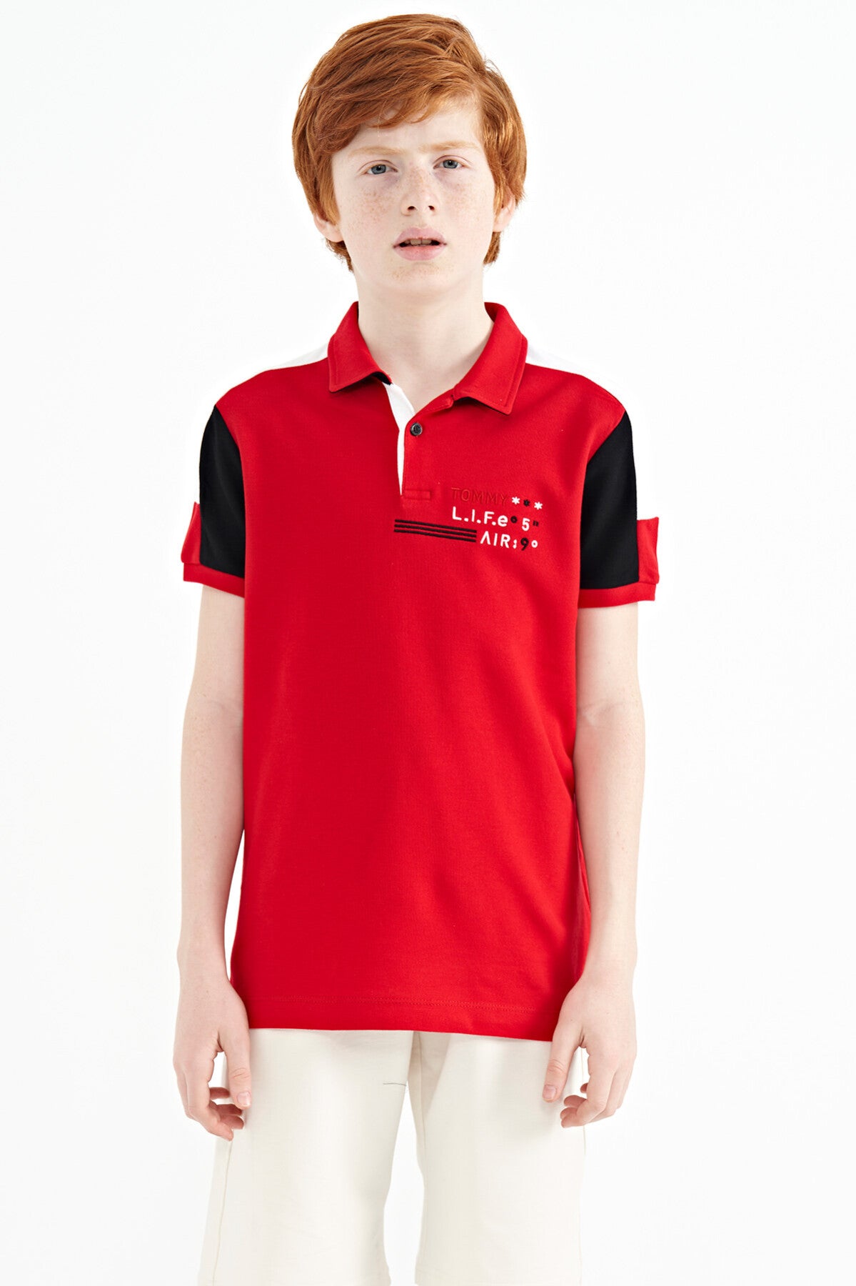 Red Color Blocked Shoulder Trim Detailed Standard Pattern Boys T-Shirt - 11155