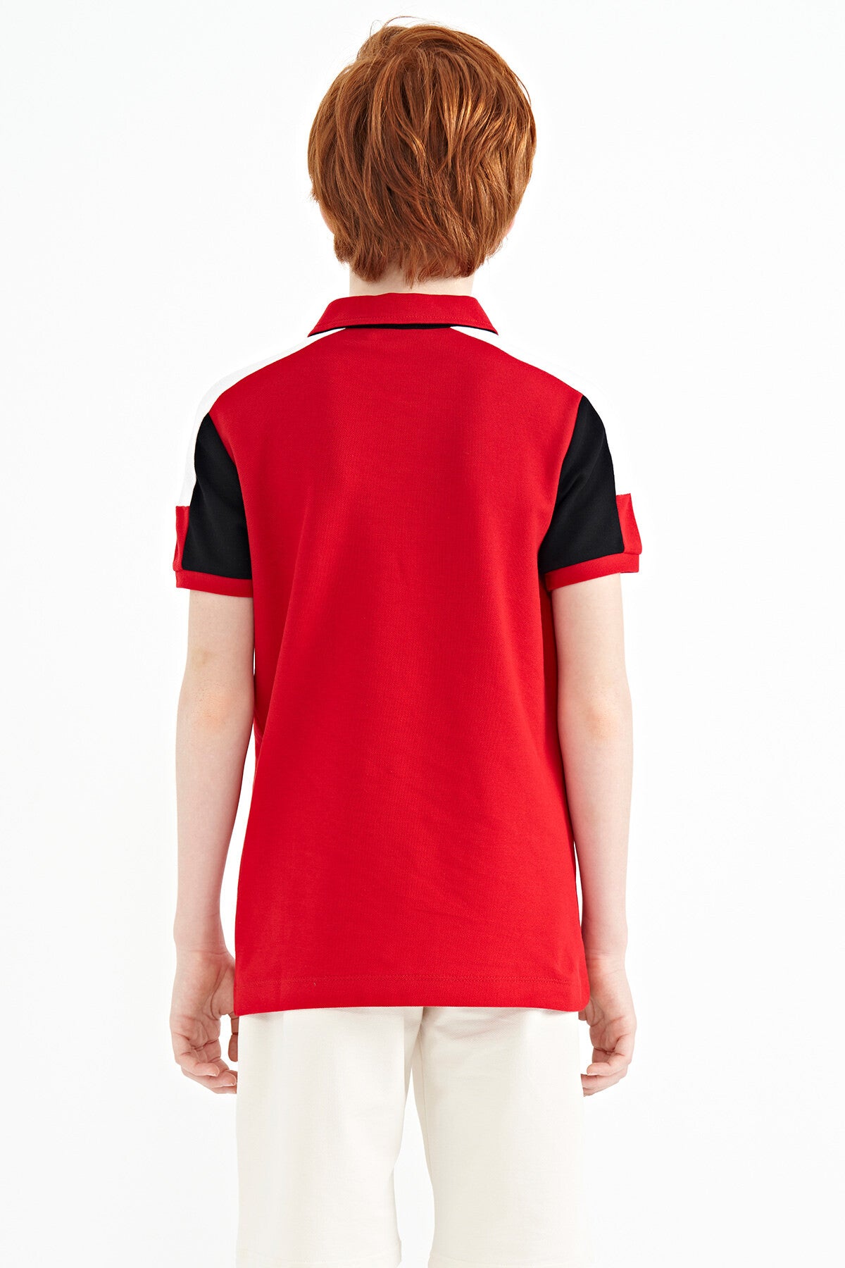 Red Color Blocked Shoulder Trim Detailed Standard Pattern Boys T-Shirt - 11155