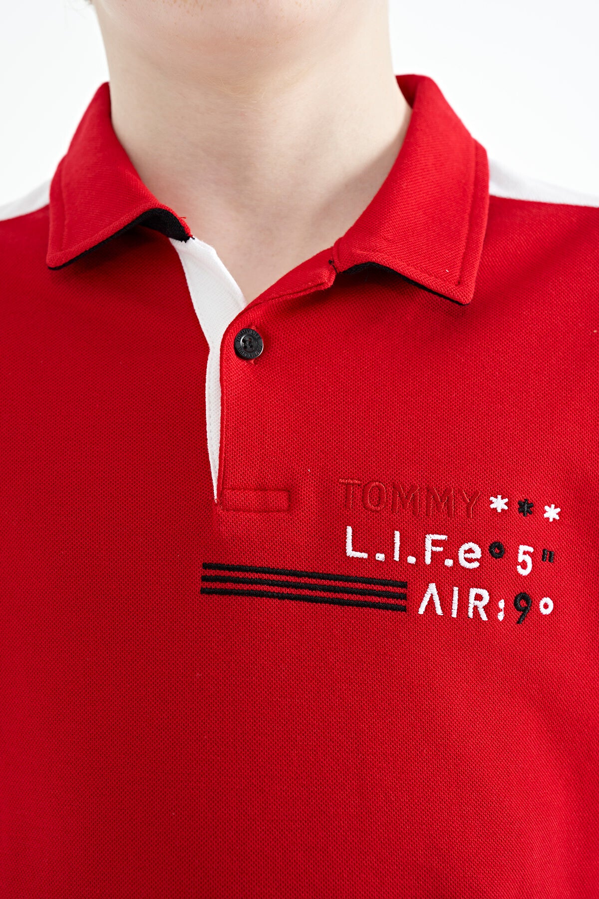 Red Color Blocked Shoulder Trim Detailed Standard Pattern Boys T-Shirt - 11155