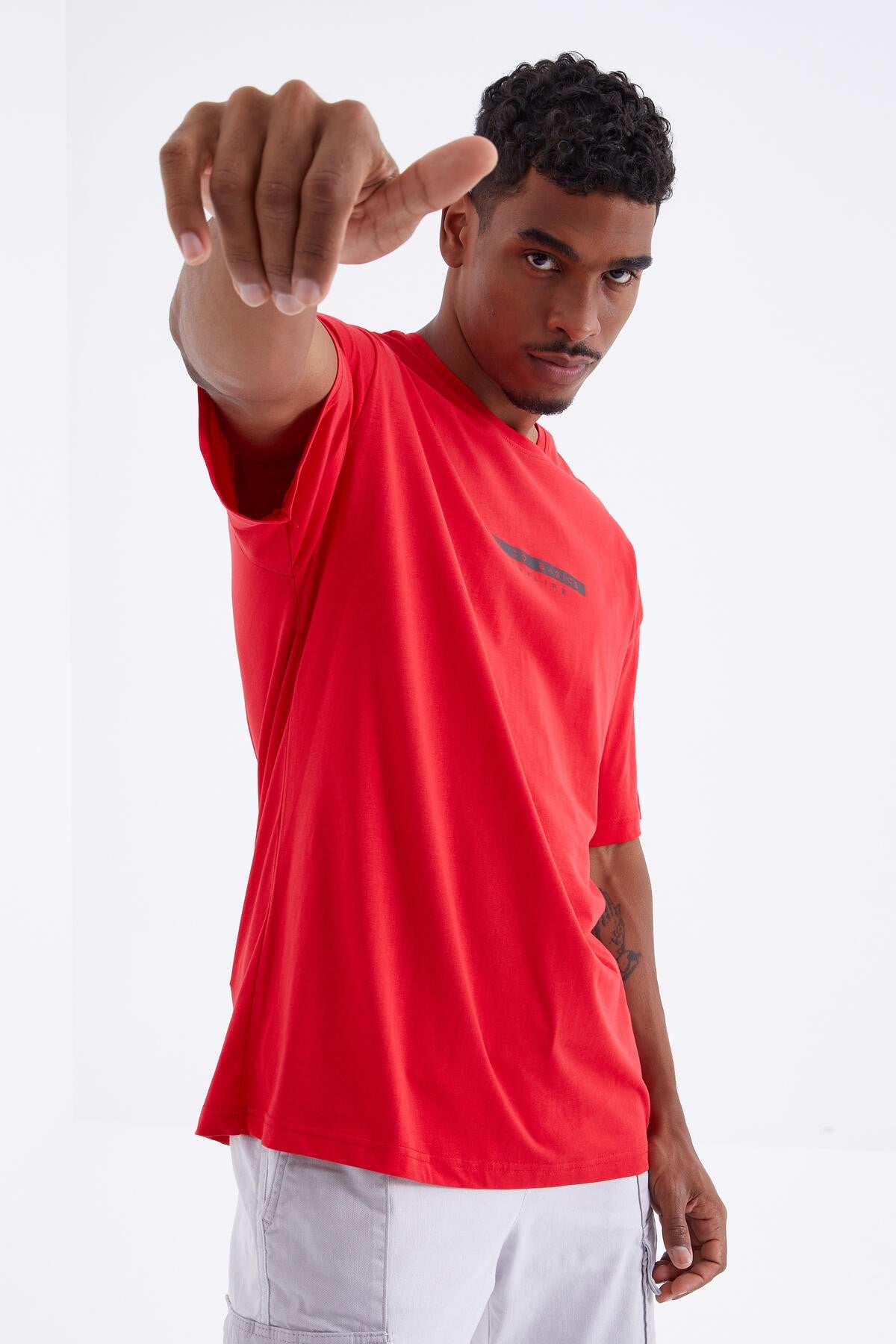 Red Back Print O Collar Men's Oversize T-Shirt - 88100