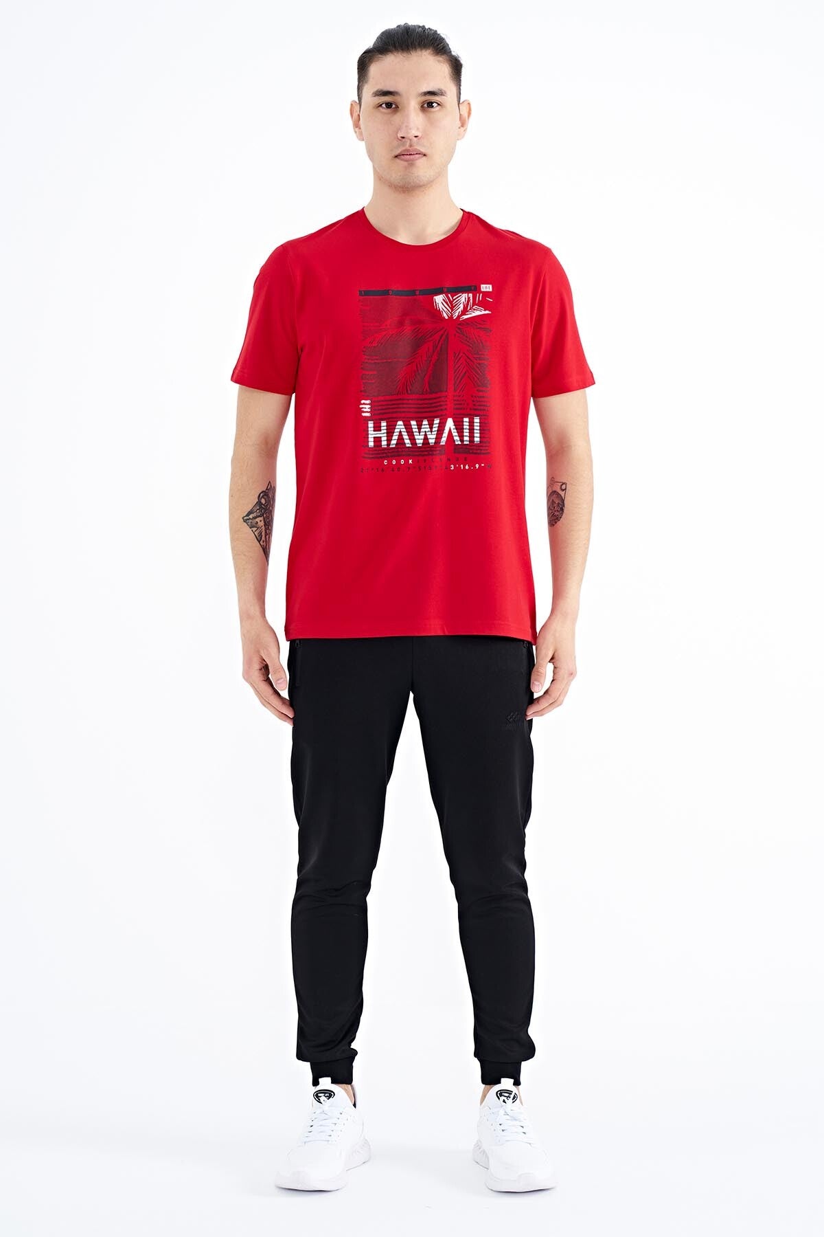 Red Slogan Printed O Collar Standard Cut Men's T-shirt - 88190