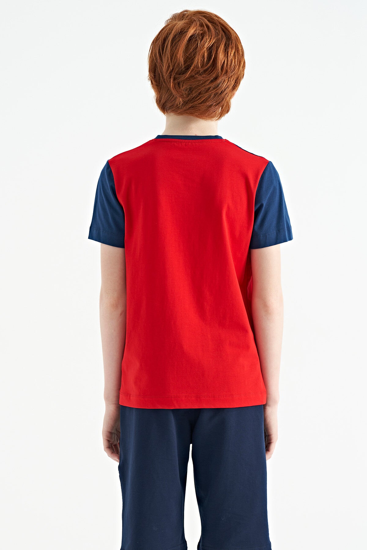 Red Print Color Block Standard Fit O Collar Boys T-Shirt - 11134