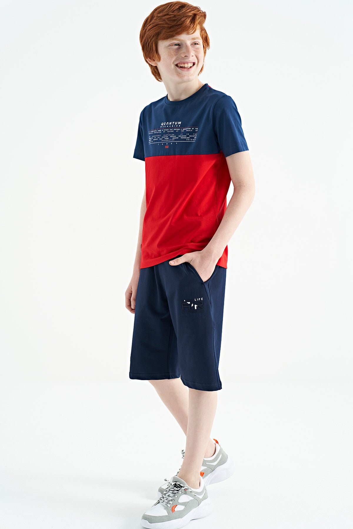 Red Print Color Block Standard Fit O Collar Boys T-Shirt - 11134