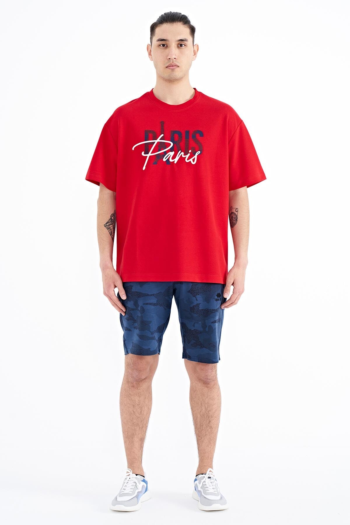 Red Embroidered Letter O Collar Oversize Men's T-Shirt - 88223