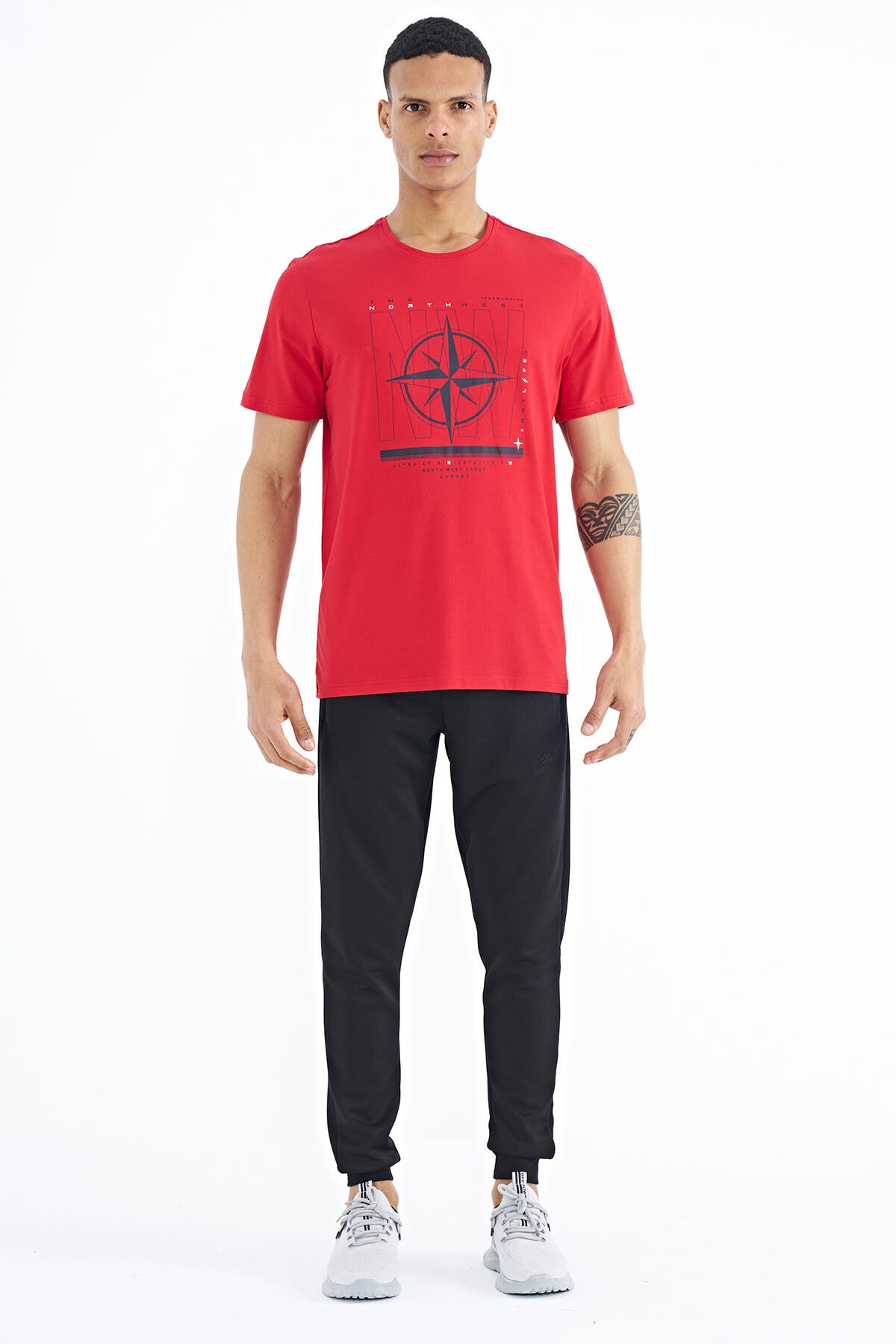 Red Print and Compass Printed Standard Fit O Collar Men's T-Shirt - 88173