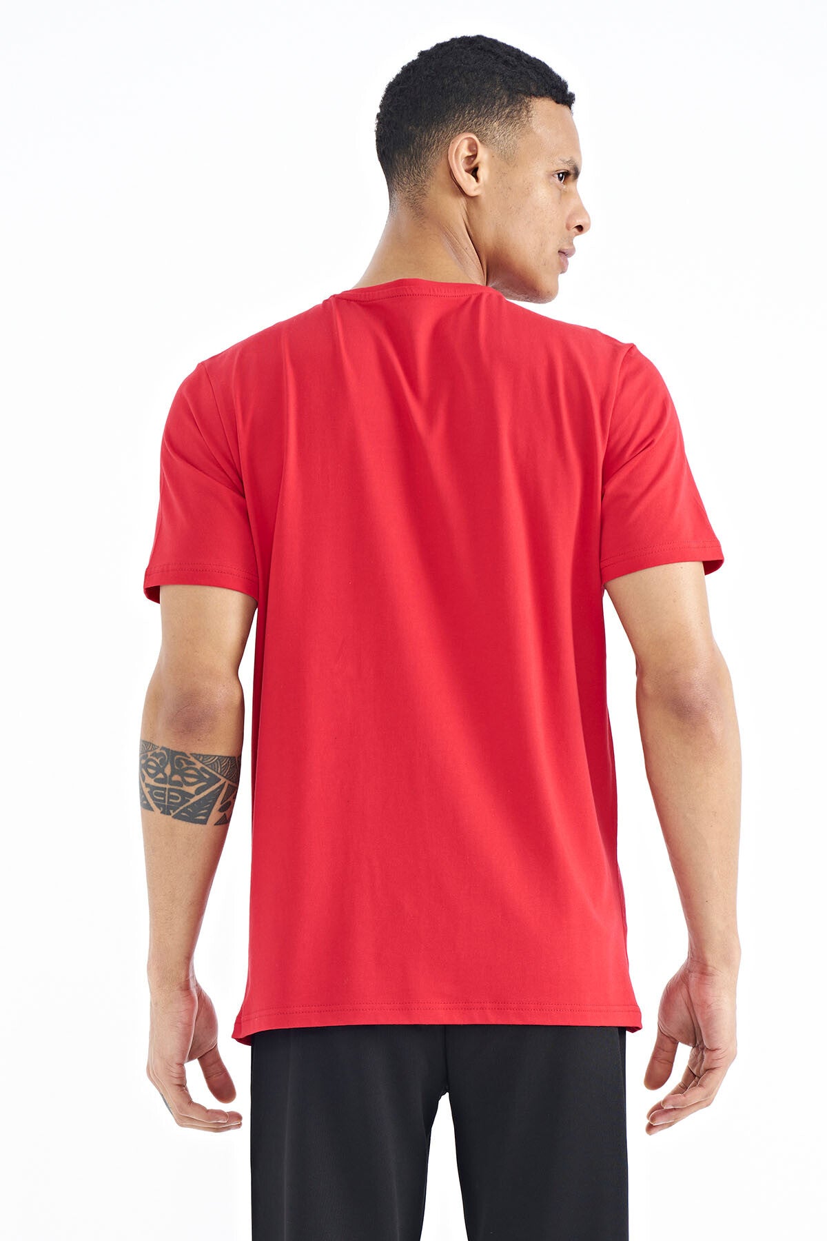 Red Print and Compass Printed Standard Fit O Collar Men's T-Shirt - 88173