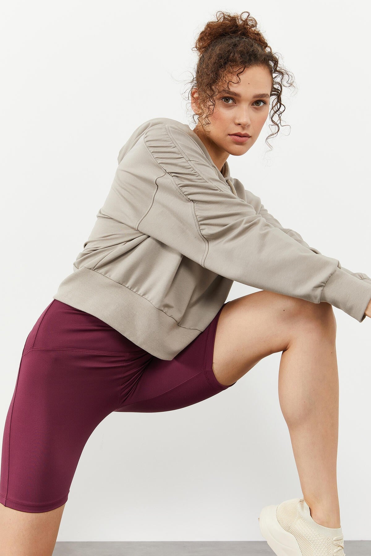 Dark Beige Shoulder Gather Detailed Puff Sleeve Comfortable Fit Women's Sweatshirt - 97166