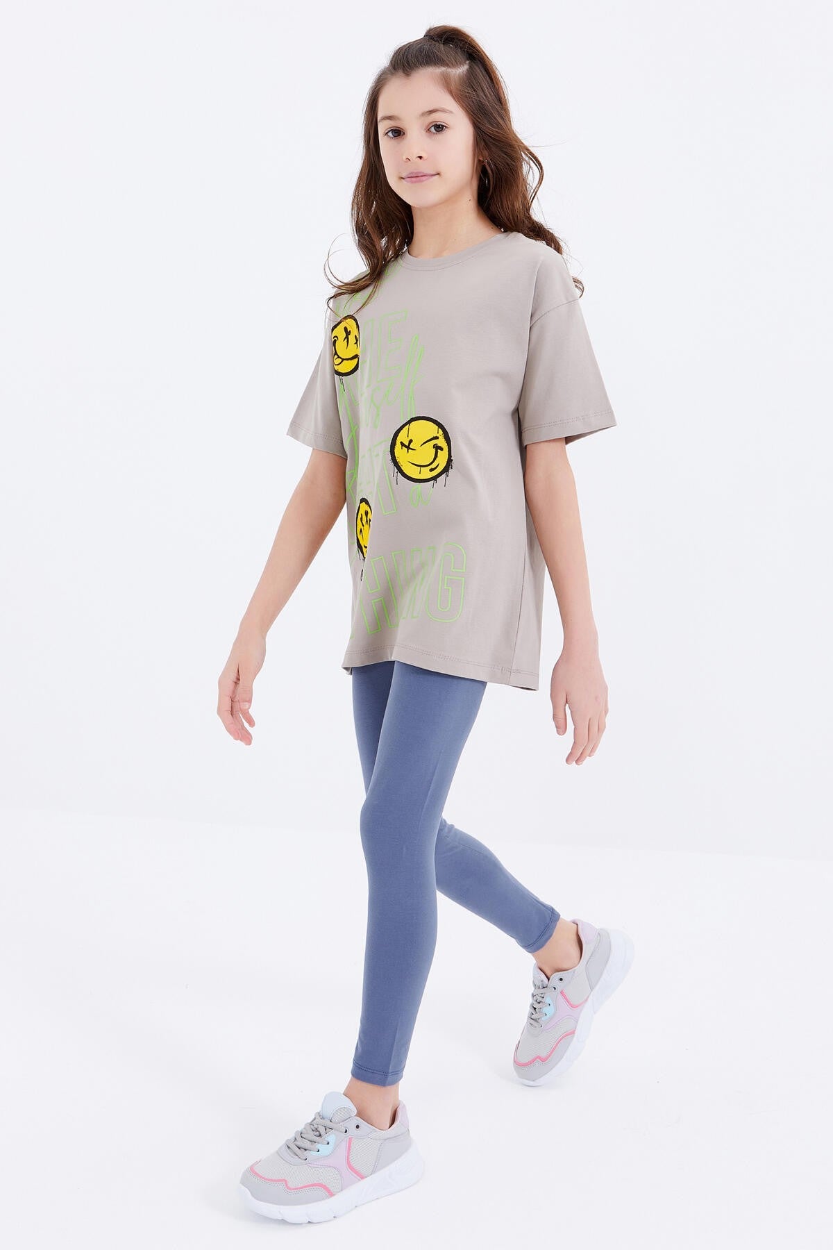 Dark Beige Oversize Emoji Print O Neck Drop Shoulder Girl's T-Shirt - 75042