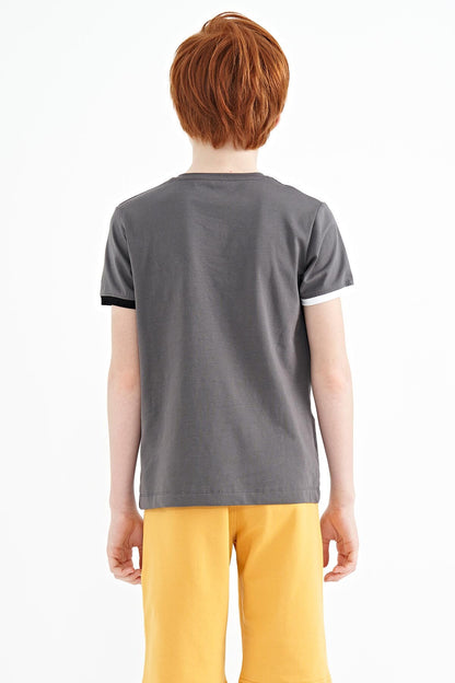 Dark Grey Print Detailed O Collar Standard Fit Boys' T-Shirt - 11131