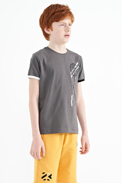 Dark Grey Print Detailed O Collar Standard Fit Boys' T-Shirt - 11131